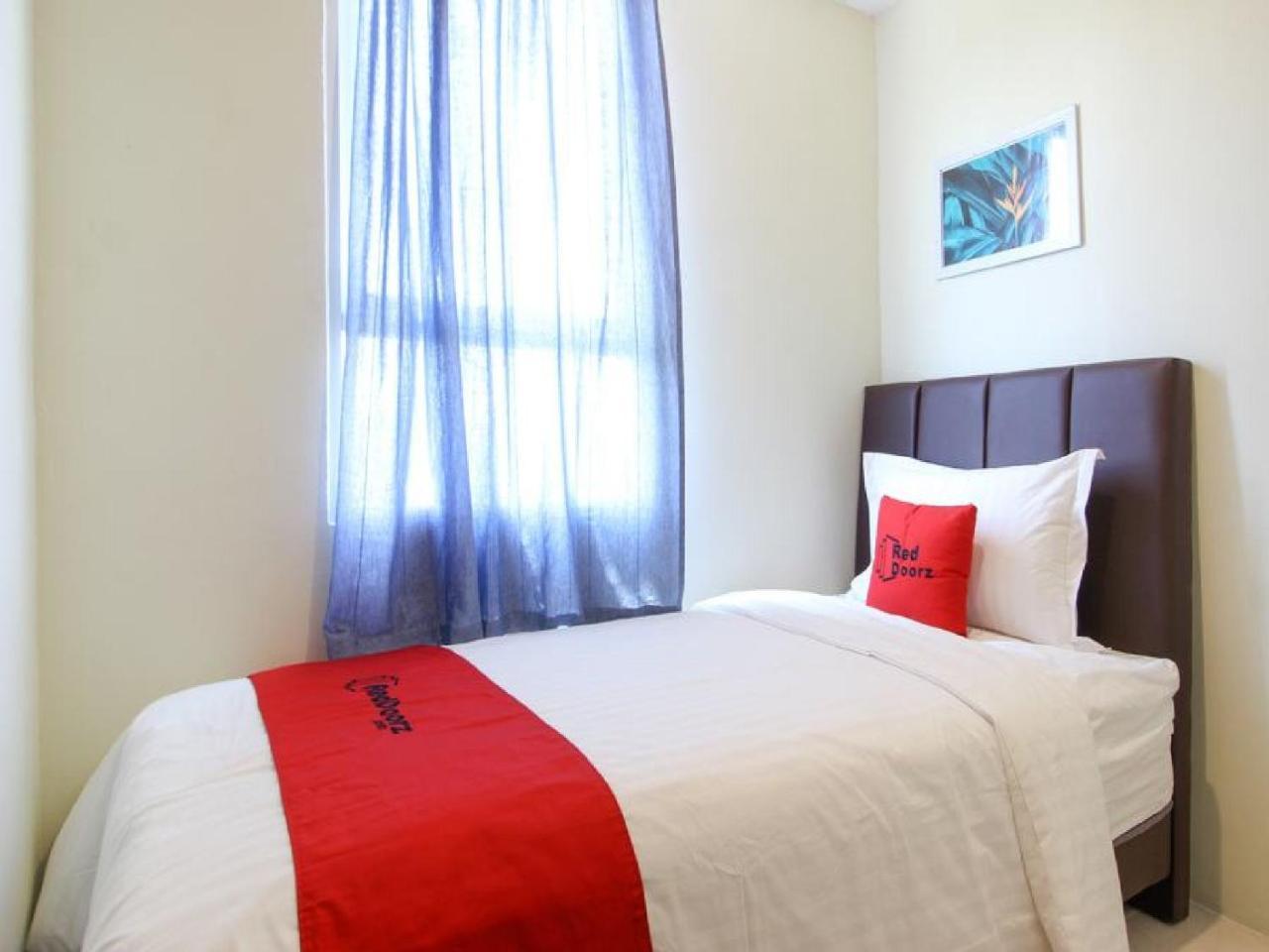 Reddoorz Apartment @ Malioboro City Adisucipto Maguwo Eksteriør billede